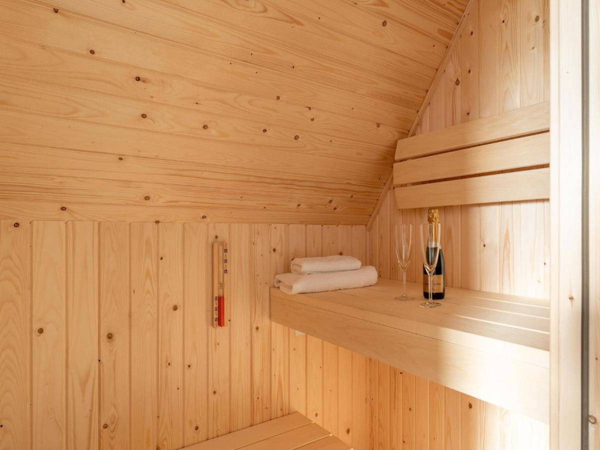 Modern Holiday Home By The Sea With Sauna Scherpenisse ภายนอก รูปภาพ