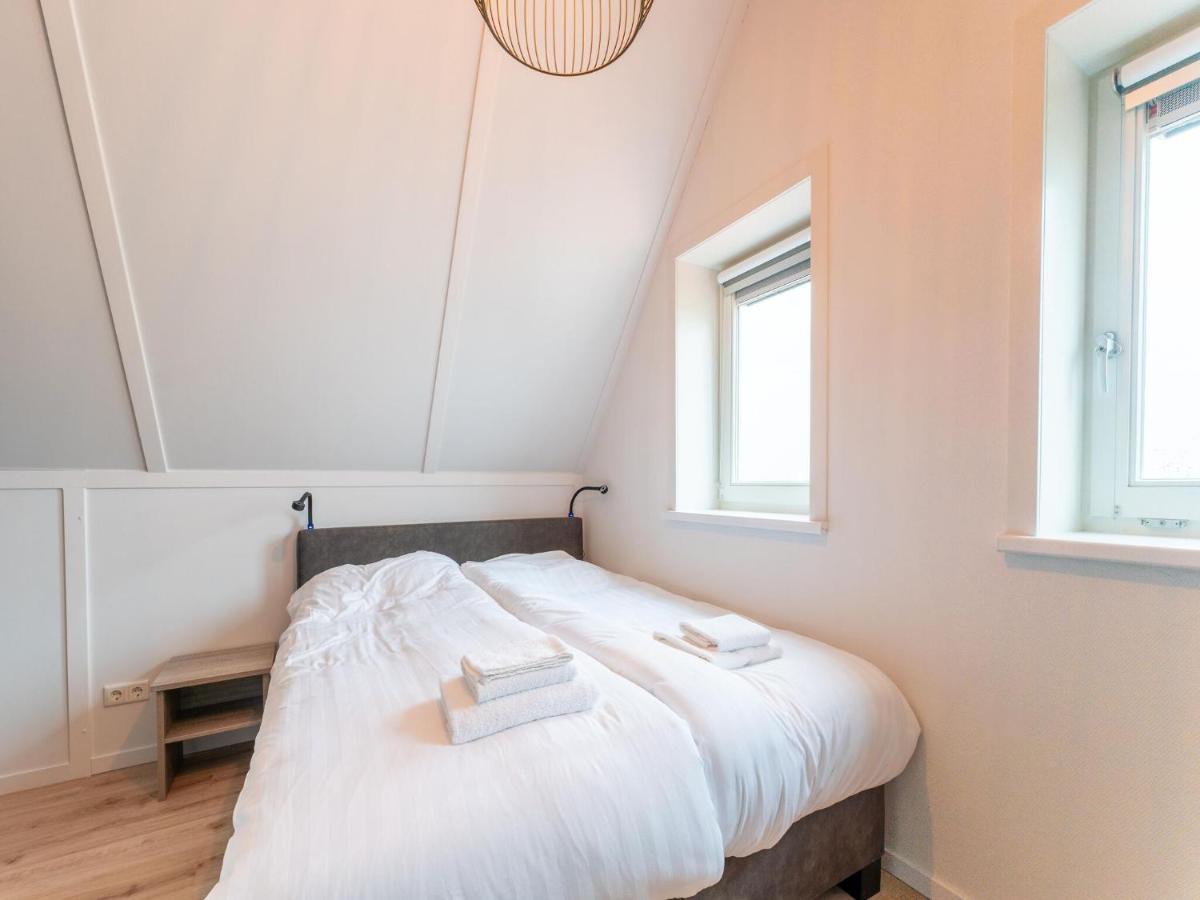 Modern Holiday Home By The Sea With Sauna Scherpenisse ภายนอก รูปภาพ